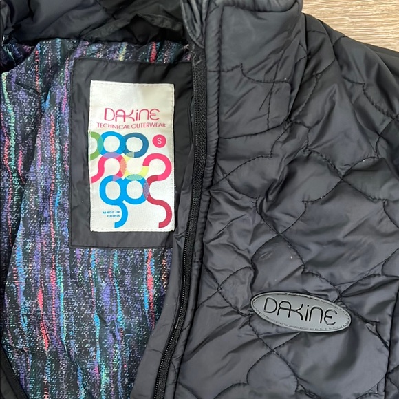 Dakine Women's Black Valeria Quilted Jacket size small - Picture 3 of 4
